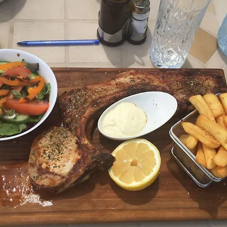 Latchi Escape And 酒店 Polis