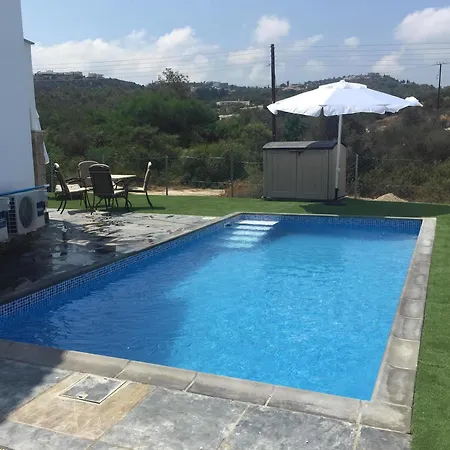 Latchi Escape And 4*