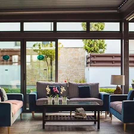 Latchi Escape And 4* Polis