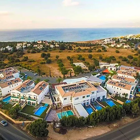 Latchi Escape And Hotel 4*