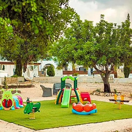 Hotel Latchi Escape And Polis