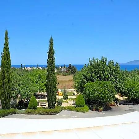 Hotel Latchi Escape And 4*