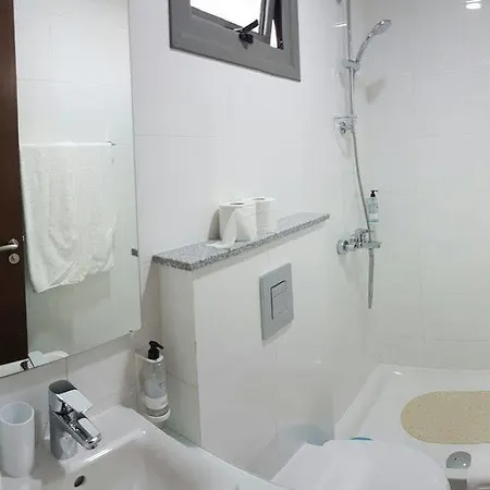 Latchi Escape And منتجع 4*