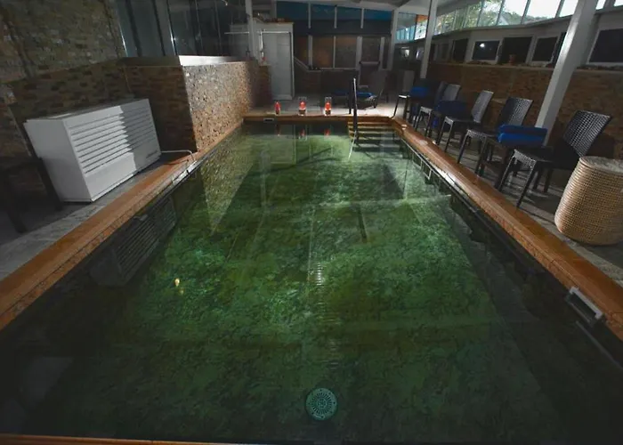 Latchi Escape And Hotell