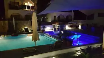 Latchi Escape And Hotell Polis