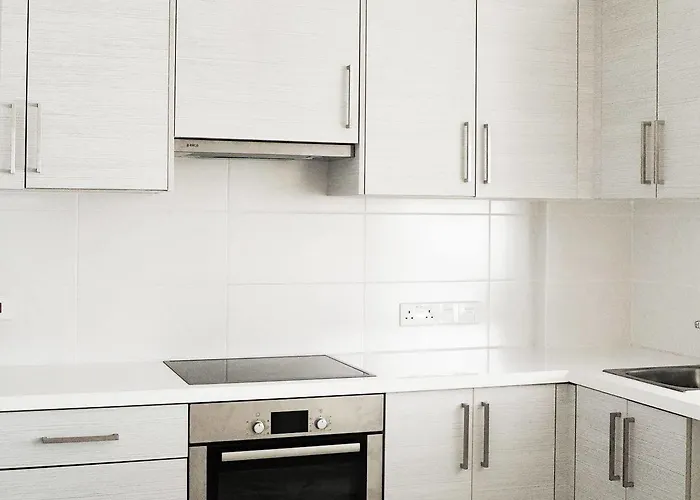 Latchi Escape And 4*