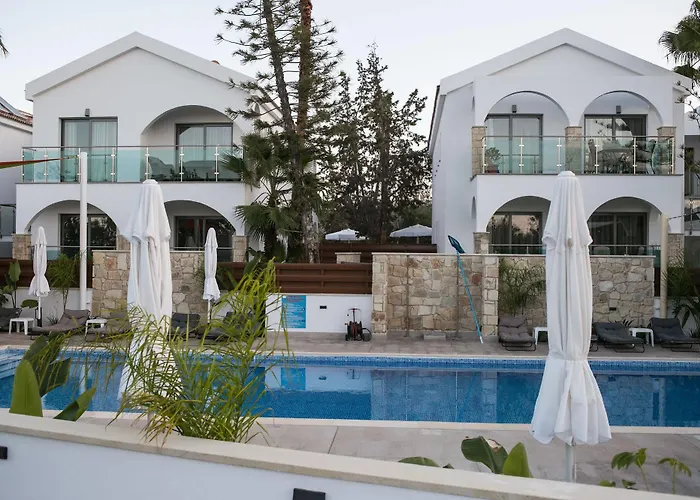 Latchi Escape And Hotell 4*