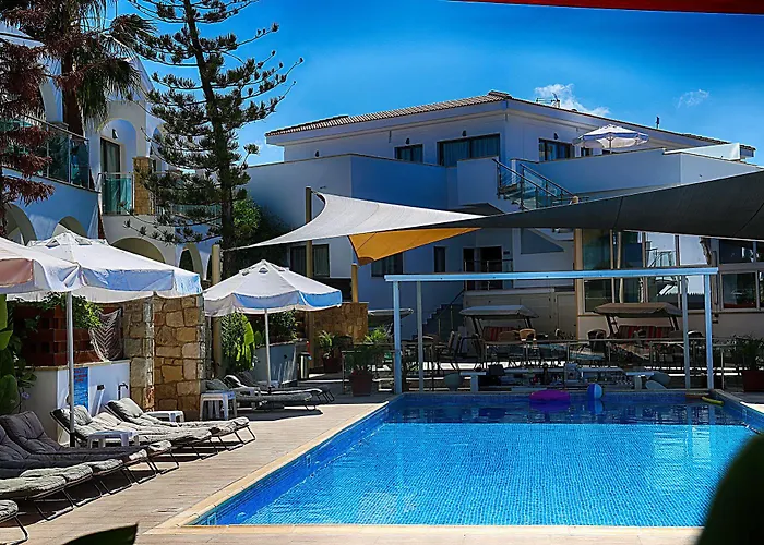 Latchi Escape And Hotell Polis